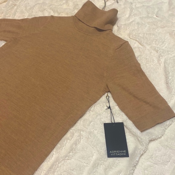XS| NWT- extra fine Merino wool tan/ beige turtleneck - Picture 3 of 9